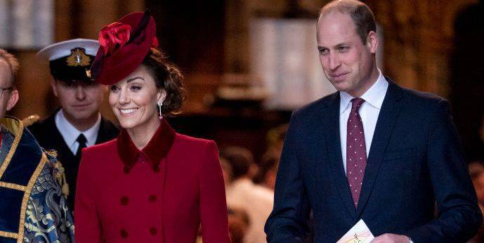 Kate Duchesskate - Prince William and Kate Middleton Send a Personal Thank You to U.K. Hospital Staffers - harpersbazaar.com - county Prince William