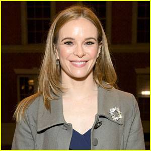 Danielle Panabaker - Hayes Robbins - The Flash's Danielle Panabaker Gives Birth to Her First Child! - justjared.com