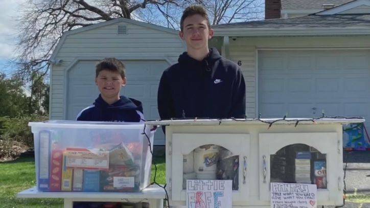 Jennifer Joyce - Two South Jersey brothers manage food pantry in front yard to help those in need - fox29.com - state New Jersey - Jersey