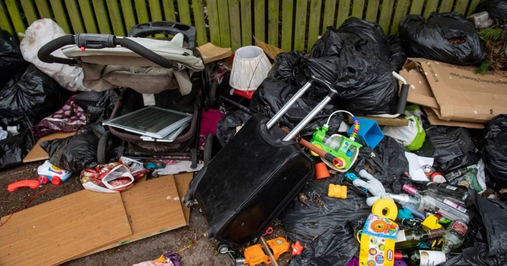 Coronavirus: Fly-tipping surges as thousands of Brits use UK lockdown to clear-out homes - mirror.co.uk - Britain