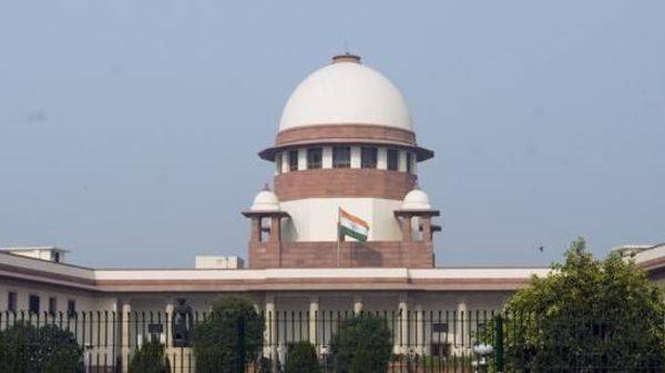 Covid-19: SC notice to Centre on plea for minimum wages to migrant workers - livemint.com - city New Delhi