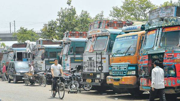 Covid-19 lockdown: Transporting goods still a challenge despite govt orders - livemint.com - city New Delhi