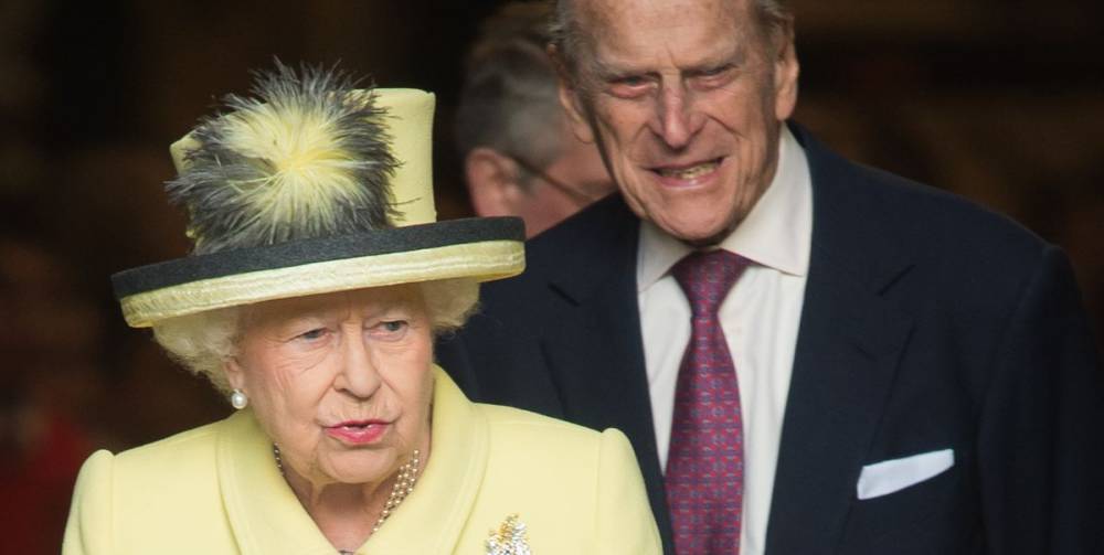 Windsor Castle - Elizabeth Queenelizabeth - prince Charles - Queen Elizabeth and Prince Philip Reunite After Living Apart for Two Years - marieclaire.com - Britain