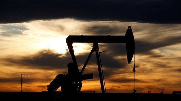 Donald Trump - Brent oil rises above $32 on hopes of output deal - livemint.com - Usa - state Texas - Russia - Saudi Arabia