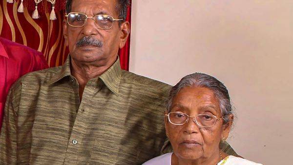 India's oldest Covid-19 survivor, 93-year-old man, and his wife discharged: Kerala govt - livemint.com - India