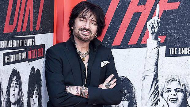 Tommy Lee - Tommy Lee Son Brandon Show Off Their Bulging Biceps Together After Ending Feud — Pic - hollywoodlife.com