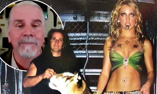 Tiger King - Tiger King's Doc Antle calls Britney Spears the 'sweetest young girl' while working on VMAs - dailymail.co.uk