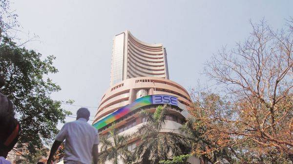 Rise in cases sparks sell-off but fall in VIX indicates fear ebbing - livemint.com - China - India - Australia - city Mumbai