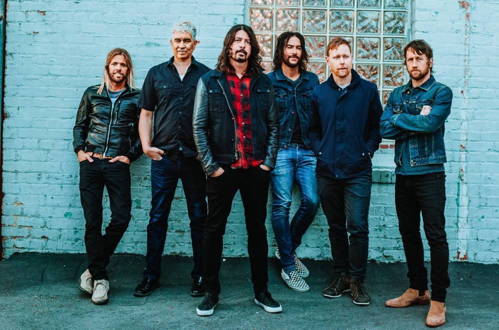 Chris Martin - Rita Ora - Ellie Goulding - Hailee Steinfeld - Dermot Kennedy - Paloma Faith - Sam Fender - Jess Glynne - Royal Blood - Sean Paul - From Prince to Paramore, Here Are 8 Awesome Foo Fighters Covers - billboard.com