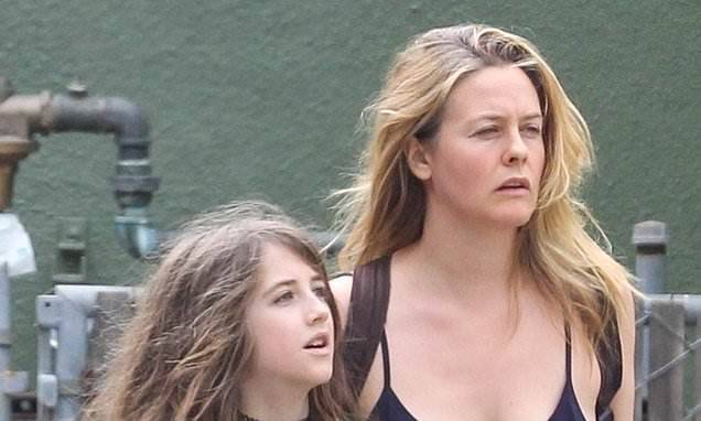 Alicia Silverstone - Alicia Silverstone goes mask-free to walk dogs with her son Bear Blu... ahead of his 9th birthday - dailymail.co.uk - county Hill - county Los Angeles - city Hollywood, county Hill