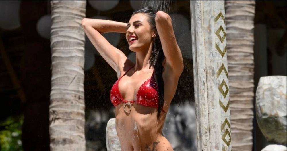 Too Hot To Handle's Chloe Veitch snubbed Love Island after 'being forced to choose' - mirror.co.uk - county Island - county Love - city Essex