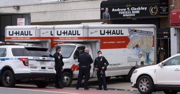 Nyc - Police investigate New York City funeral home that stored bodies in trucks: officials - globalnews.ca - city New York