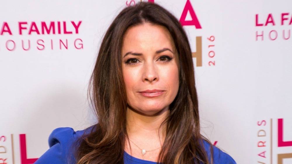 Donald Trump - Holly Marie Combs Claps Back at Donald Trump After Grandfather Dies From Coronavirus - etonline.com
