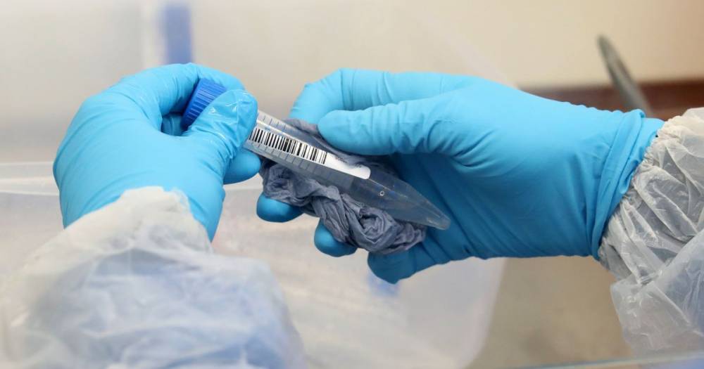 100,000 'randomly selected' people are going to be sent coronavirus home testing kits - manchestereveningnews.co.uk