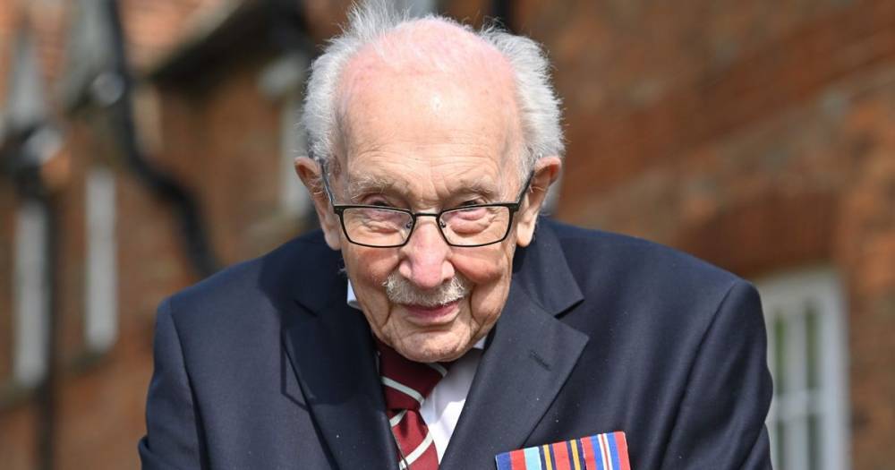 Tom Moore - Captain Tom Moore's heartbreaking explanation for wearing his WW2 medals - mirror.co.uk - Britain
