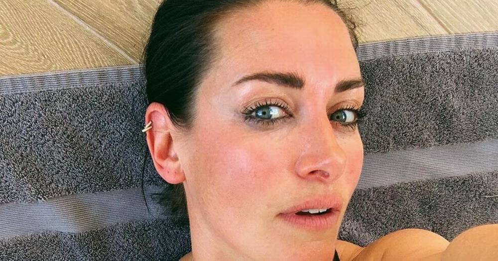 Kirsty Gallacher - Sky Sports' Kirsty Gallacher sees cleavage erupt from skimpy sports bra in red-hot snap - dailystar.co.uk