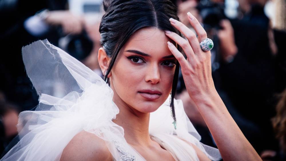 Kendall Jenner - Devin Booker - Kendall Jenner Just Clapped Back at a Gross Troll Who Joked About Her Dating History - glamour.com