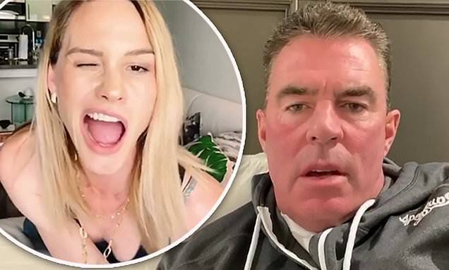 Page VI (Vi) - Jim Edmonds - Meghan King's ex Jim Edmonds says the child support payments he gives her are 'no one's business' - dailymail.co.uk