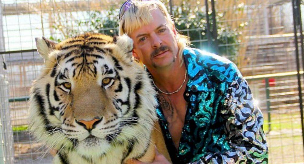 Andy Cohen - Dillon Passage - Tiger King star Joe Exotic showing coronavirus signs in prison - newidea.com.au - state Texas