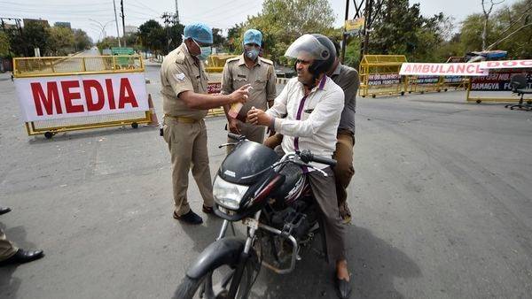 UP Police arrests man for spreading WhatsApp rumour on coronavirus - livemint.com - India
