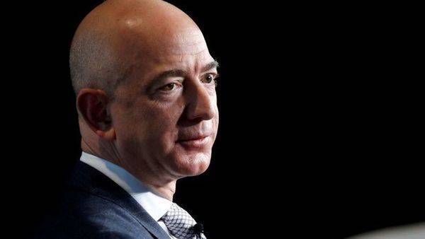 Jeff Bezos - Amazon boss Jeff Bezos donates $100 million to feed out-of-work Americans - livemint.com - Usa - San Francisco