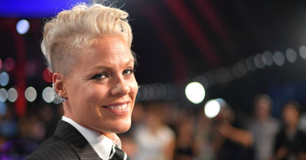 Donald Trump - Alecia Beth Moore - Pink slams US government over lack of coronavirus testing after she's diagnosed with bug - mirror.co.uk - Usa