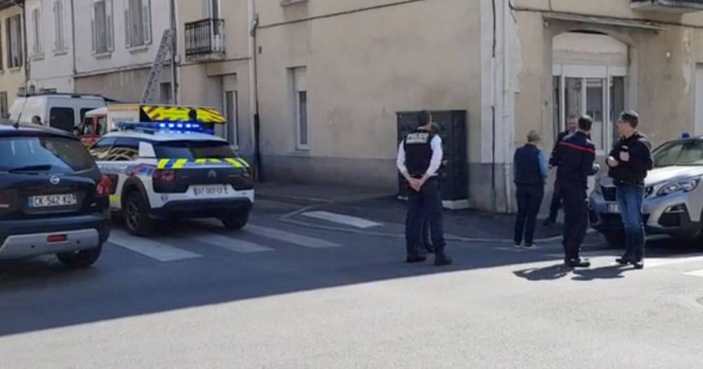 France stabbing: Man knifes 'at least nine people' leaving two dead in morning attack - mirror.co.uk - France - Sudan