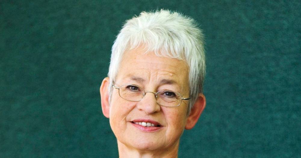 Jacqueline Wilson - Tracy Beaker author Jacqueline Wilson comes out as gay after living with partner for 18 years - mirror.co.uk