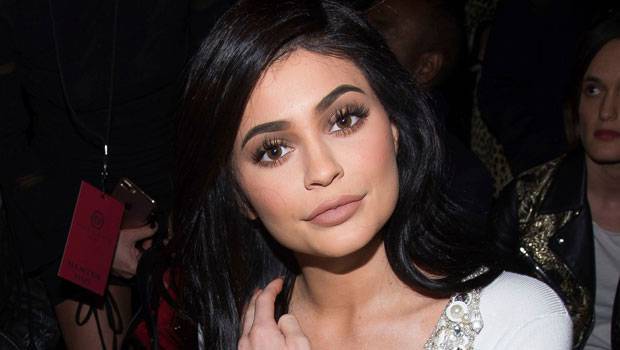 Kylie Jenner - Kylie Jenner Reveals Why She Removed Her Extensions For ‘Hair Healthy Journey’ During Lockdown - hollywoodlife.com