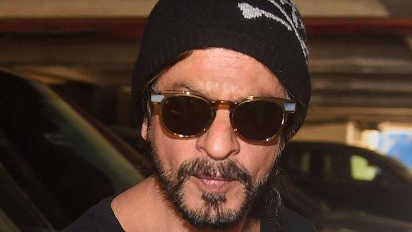 Shah Rukh Khan offers his office for BMC quarantine facility - livemint.com