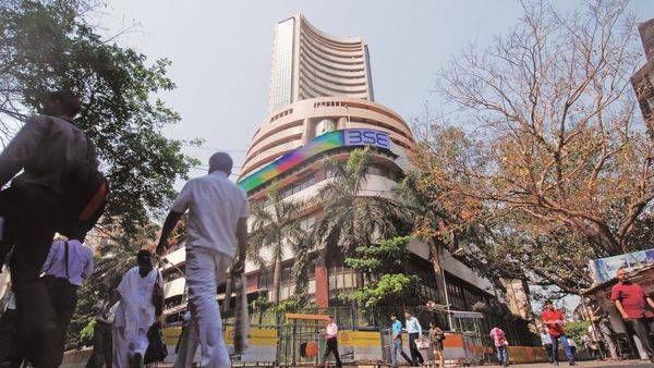 Siddhartha Khemka - Markets to track Covid-19 updates for further cues: Analysts - livemint.com - India