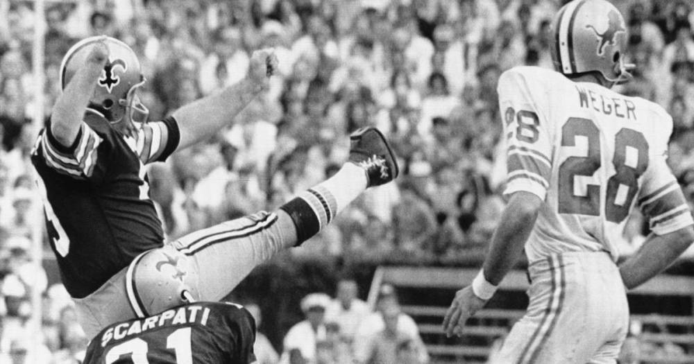 Tom Dempsey - Tom Dempsey dead: Record-breaking NFL kicker dies due to coronavirus aged 73 - dailystar.co.uk - city New Orleans - city Detroit - state Wisconsin - city Lions - Milwaukee, state Wisconsin