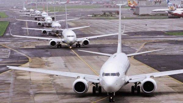 Govt may allow domestic, international flights in staggered manner from 15 April - livemint.com - city New Delhi - India