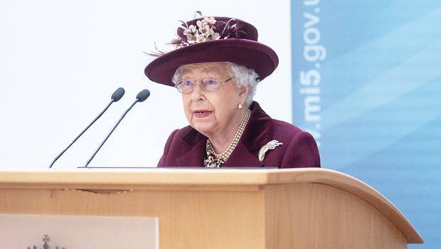 Elizabeth Ii Queenelizabeth (Ii) - Queen Elizabeth Urges British People To Stay ‘United’ Amidst Pandemic: ‘We Will Succeed’ - hollywoodlife.com - Britain - city Windsor