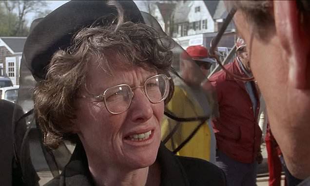 Steven Spielberg - Lee Fierro - Alex Kintner - Lee Fierro, famous for playing mother of shark victim in Jaws, dies at 91 from coronavirus - dailymail.co.uk - state Ohio