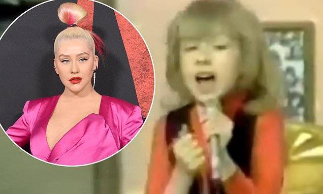 Justin Timberlake - Christina Aguilera - Etta James - Christina Aguilera shows off vocal chops in throwback video of herself singing at seven years old - dailymail.co.uk