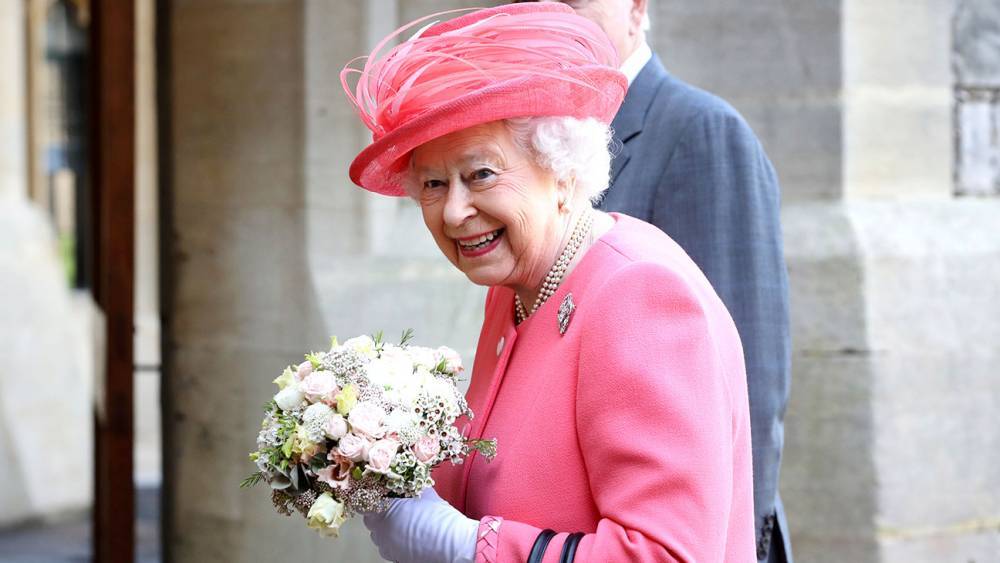 Elizabeth Ii II (Ii) - Coronavirus: Queen Elizabeth Calls for "Self-Discipline" in Rare Televised Address to U.K. - hollywoodreporter.com - Britain - city Windsor