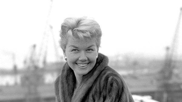 Doris Day auction raises nearly £2.5m after moving online during outbreak - breakingnews.ie
