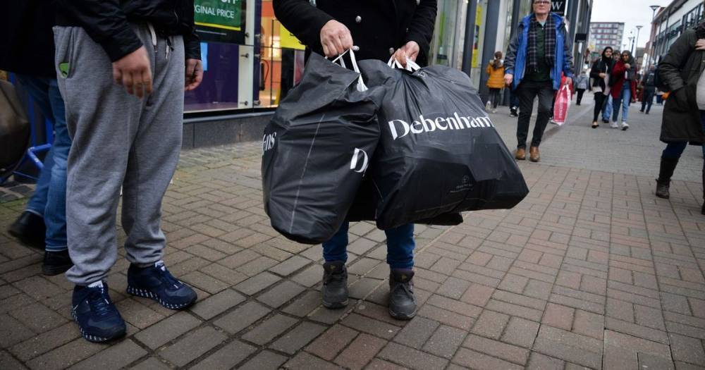 Debenhams on the brink of collapse putting 22,000 jobs at risk - manchestereveningnews.co.uk - Britain