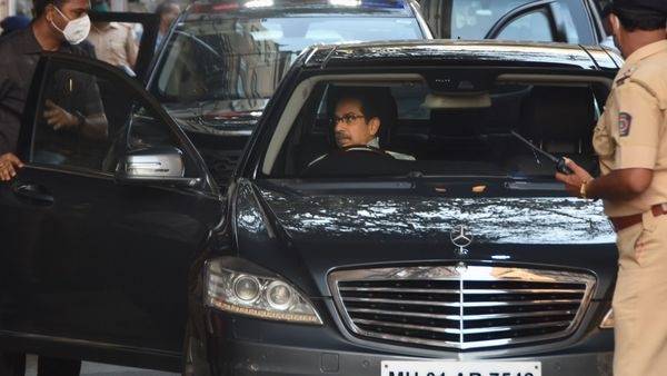 Tea stall owner near Uddhav's house 'Matoshree' tests positive for Covid-19 - livemint.com - city Mumbai - city Pune