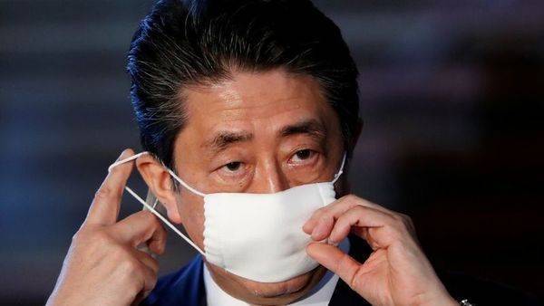 Shinzo Abe - Japan's Shinzo Abe unveils 'massive' coronavirus stimulus worth 20% of GDP - livemint.com - Japan - city Tokyo