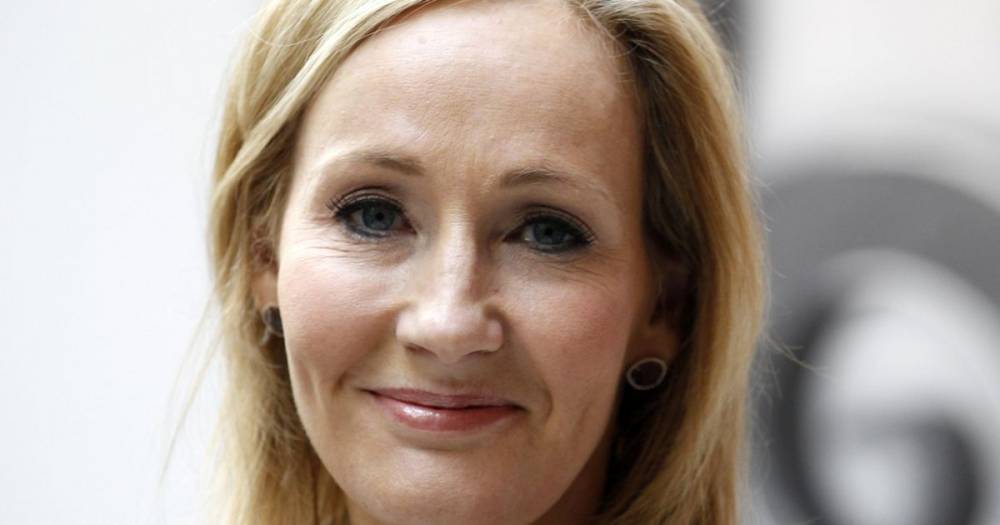 JK Rowling recovers at home after struggling with all coronavirus symptoms - mirror.co.uk