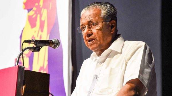 Narendra Modi - Pinarayi Vijayan - Covid-19: Kerala CM highlights the plight of expats, nurses over 18 NRK fataliti - livemint.com - city Mumbai