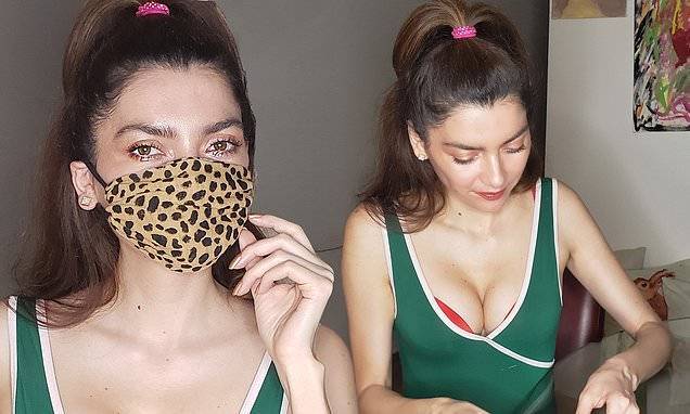 Blanca Blanco - Tale Of Tails actress Blanca Blanco shows fans how to make a chic leopard print face mask - dailymail.co.uk - Usa