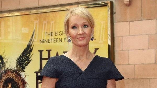 JK Rowling fully recovered after suffering ‘all symptoms’ of coronavirus - breakingnews.ie