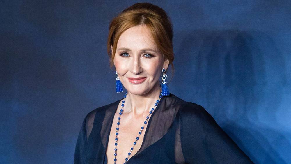 J.K. Rowling Reveals She Suffered From COVID-19 Symptoms but Has "Fully Recovered" - hollywoodreporter.com