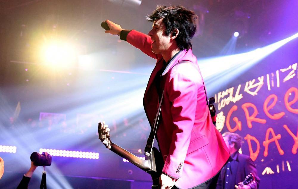 Tommy James - Billie Joe - Watch Green Day’s Billie Joe Armstrong cover of The Bangles’ ‘Manic Monday’ - nme.com - county Armstrong