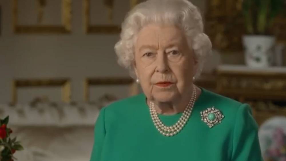 Elizabeth Ii Queenelizabeth (Ii) - queen Mary - Queen Elizabeth II’s Brooch From Her Coronavirus Address Might’ve Had a Hidden Meaning - glamour.com - Britain - county King George