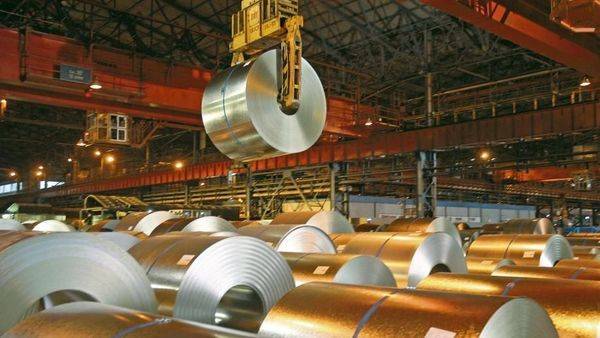 Production at SAIL, Tata Steel plants down by 50 pc, amid lockdown - livemint.com - city New Delhi - India