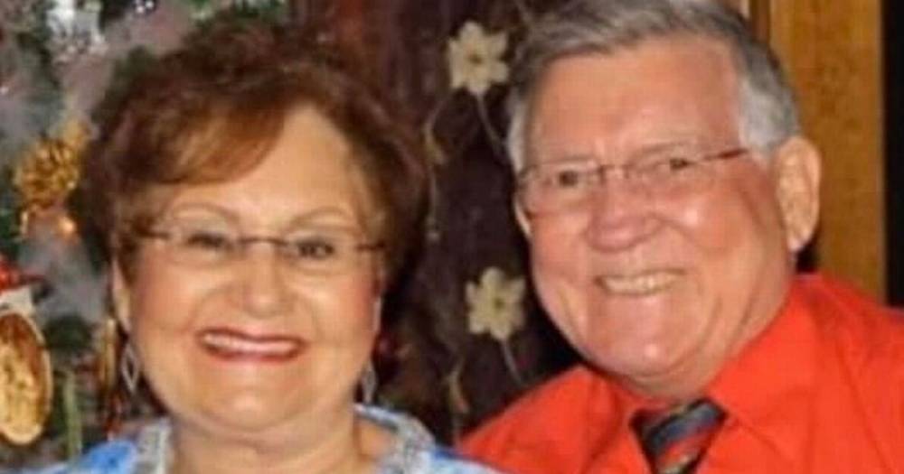 Elderly couple married 50 years die of coronavirus minutes apart while holding hands - mirror.co.uk - Usa - France - state Mississippi